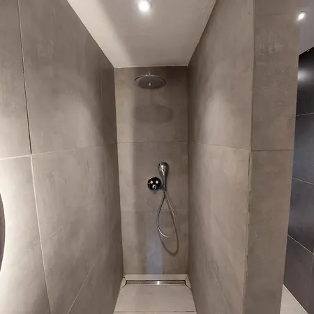 Guest house Charassat